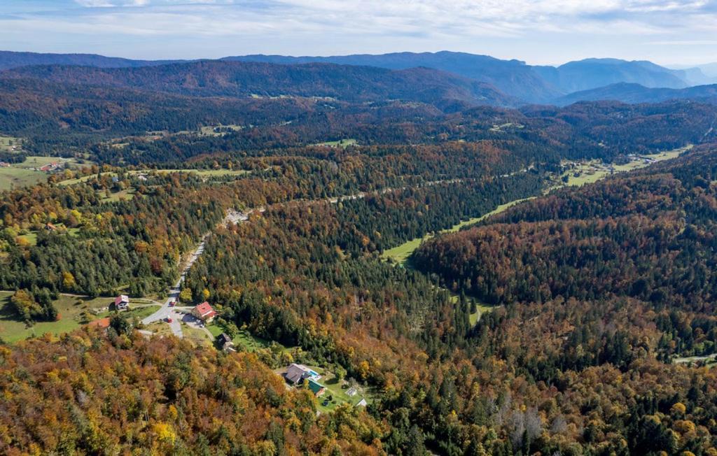 & Kozji Vrh Vikendica